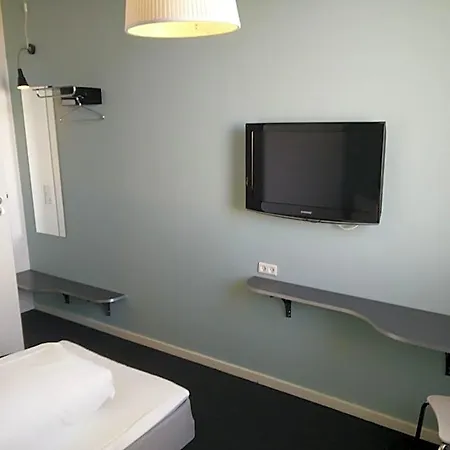 X Motel