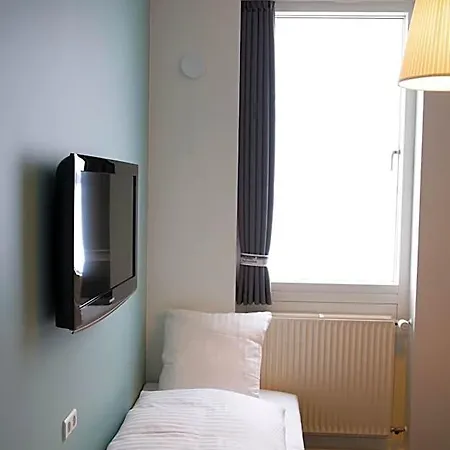 Motel X
