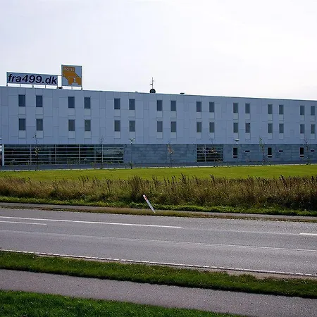 X Motel